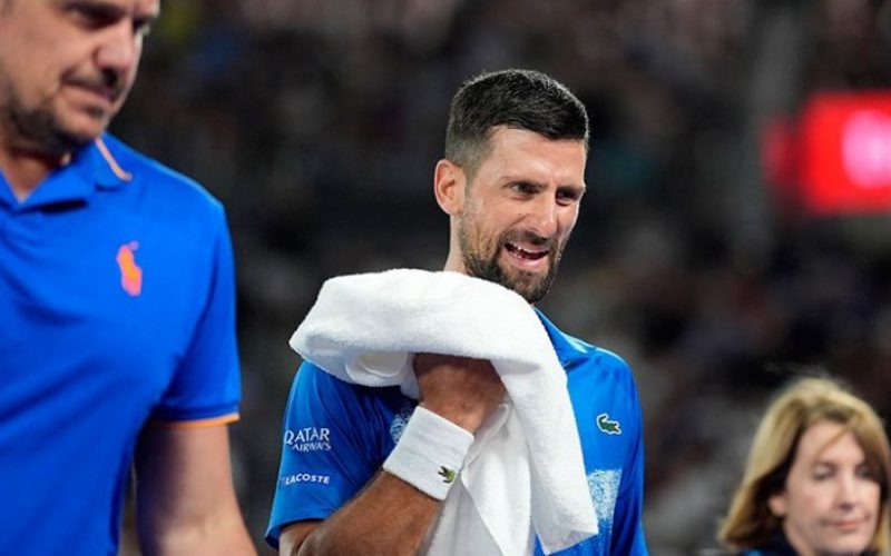 POVLAČI SE? Novak Đoković se povredio, Nole prekinuo trening u Majamiju