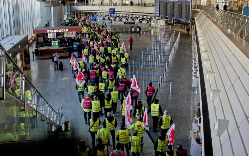 Zaposleni na aerodromima u Nemačkoj u štrajku – otkazano hiljade letova (FOTO)