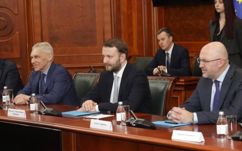 Vučić sa Putinovim izaslanikom: Još jednom potvrđena posvećenost jačanju odnosa Srbije i Rusije
