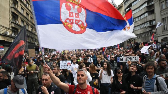 Ruski ekspert: Protesti u Beogradu: slučajno nezadovoljstvo ili unapred pripremljen scenario?
